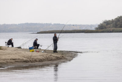 Рибалки на р. Дніпро. Поблизу Запоріжжя